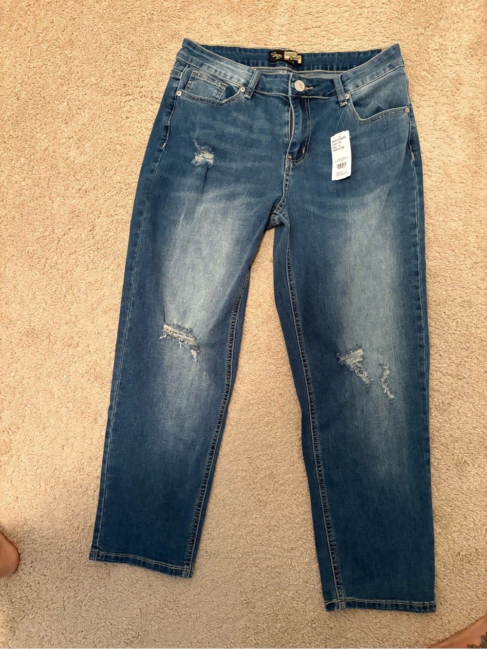 Suzanne Betros Trendy Ripped Denim Pants